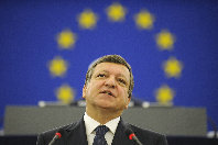 Barroso untersützt EU-Anleihen, um Infrastrukturen zu finanzieren